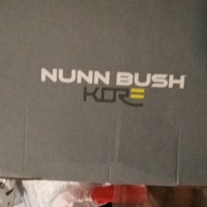 Nunn bush kore slip resistant. Comfortable. Walking shoes